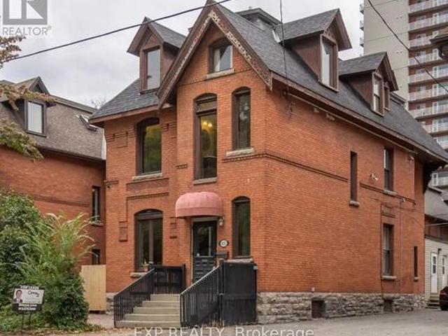 Commercial for sale in Ottawa