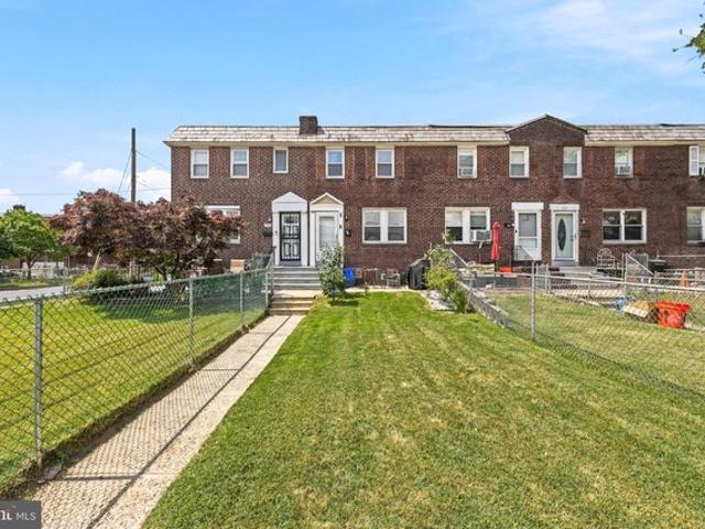 Townhouse for sale in Camden, New Jersey