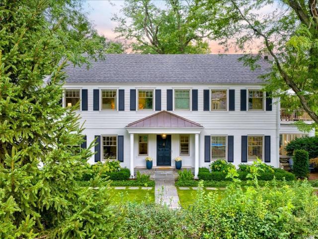 House for sale in Kenilworth, Illinois