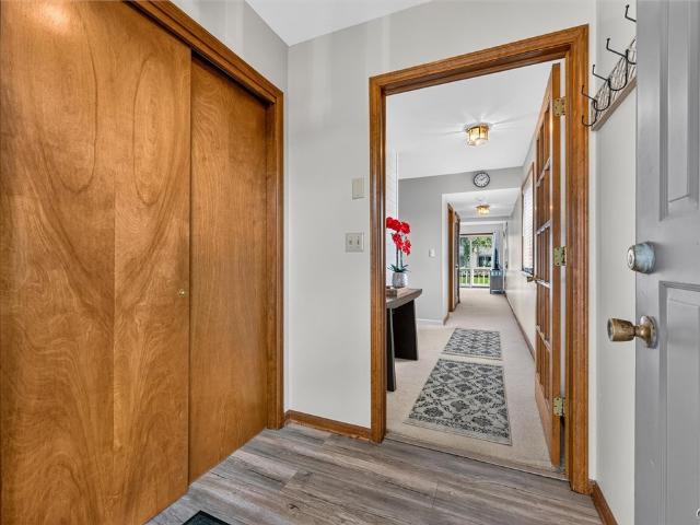 Townhouse for sale in Erie Village, Town of Manlius