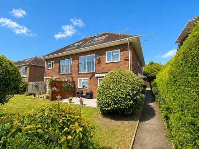 House for rent in Highcliffe
