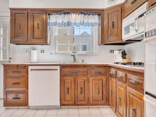 House for sale in Ridgefield, New Jersey