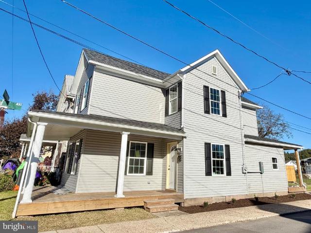 House for sale in Ridgeley, Mineral County