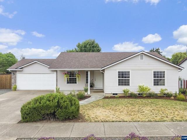 House for sale in Oregonia