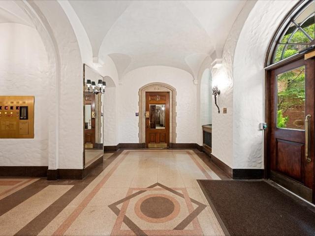 Condo for sale in Chicago Park, Illinois