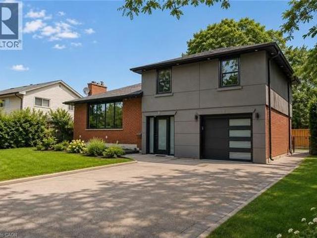 House for sale in Burlington, Ontario