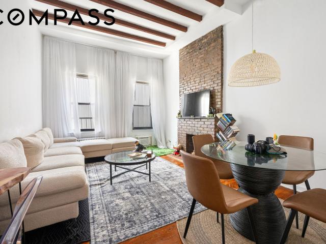 Property for sale in Manhattan Community Board 4, New York