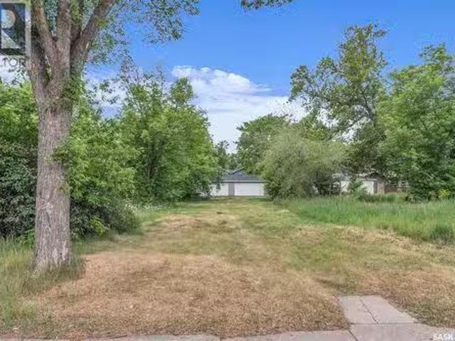 House for sale in Pleasant Hill, Saskatoon