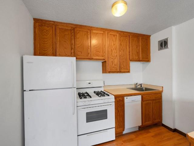Apartment for rent in Hennepin, Minnesota