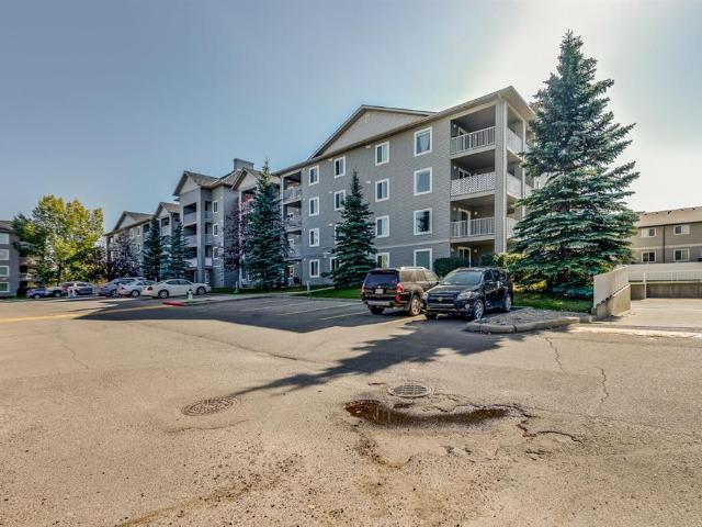 Apartment for sale in Airdrie, Alberta