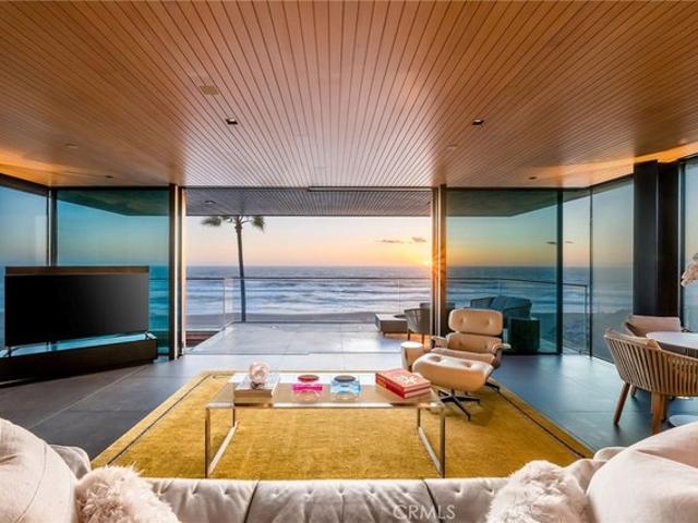 House for sale in Manhattan Beach, Los Angeles County