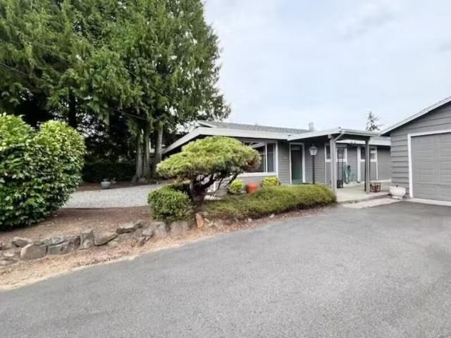 House for rent in Kirkland