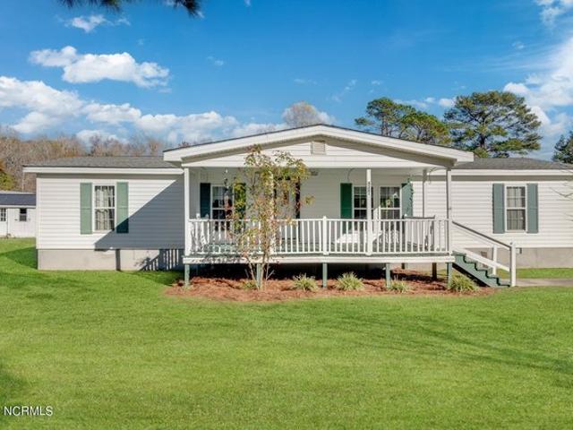 House for sale in Chocowinity, North Carolina