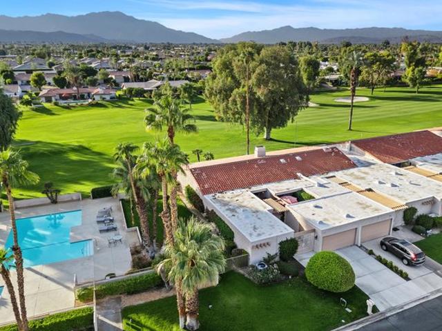 Condo for sale in Bermuda Dunes, California