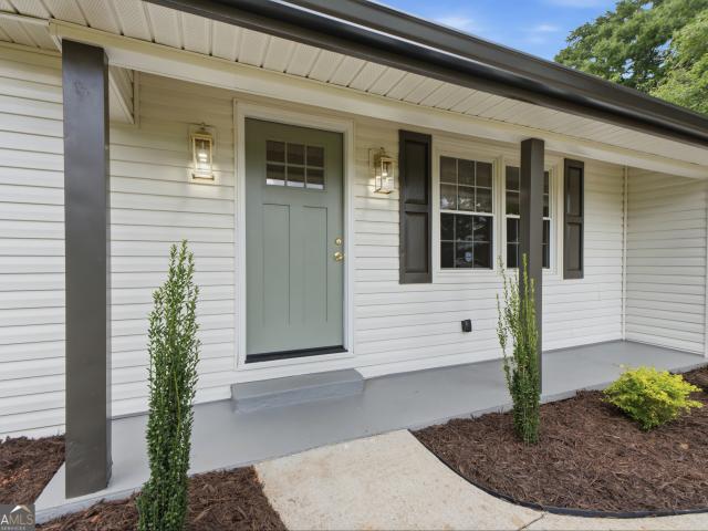 House for sale in Sharpsburg, Georgia