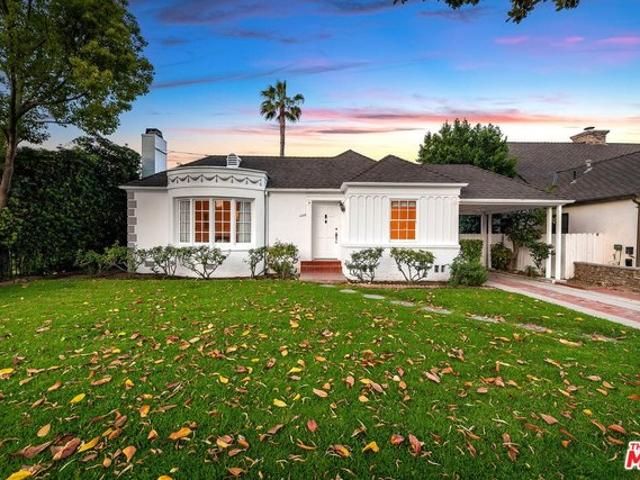 House for sale in Canoga Park, California