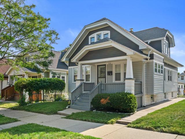 House for sale in Milwaukee, Wisconsin