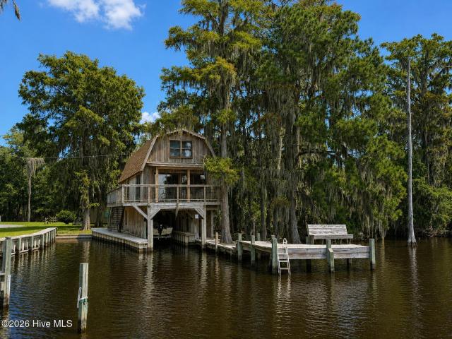 House for sale in Columbia, North Carolina