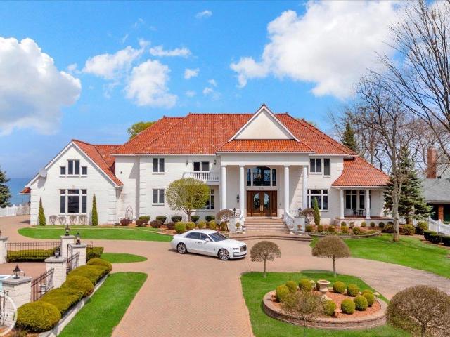 House for sale in Fort Gratiot, Michigan