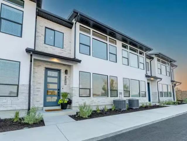 House for sale in Hooper