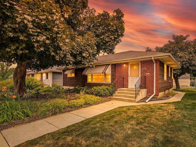 House for sale in Hennepin, Minnesota