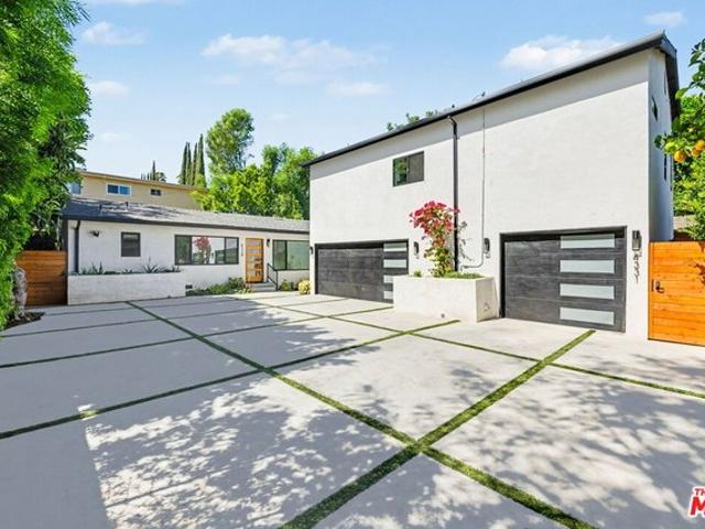 House for sale in Sherman Oaks Neighborhood Council District, Canoga Park
