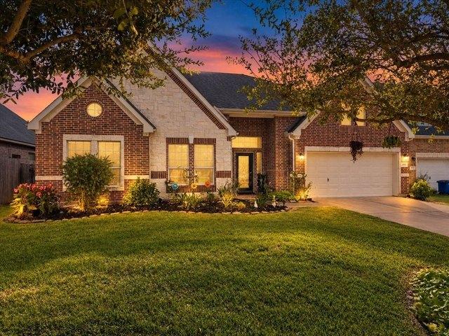 House for sale in Bayou Lakes, Dickinson
