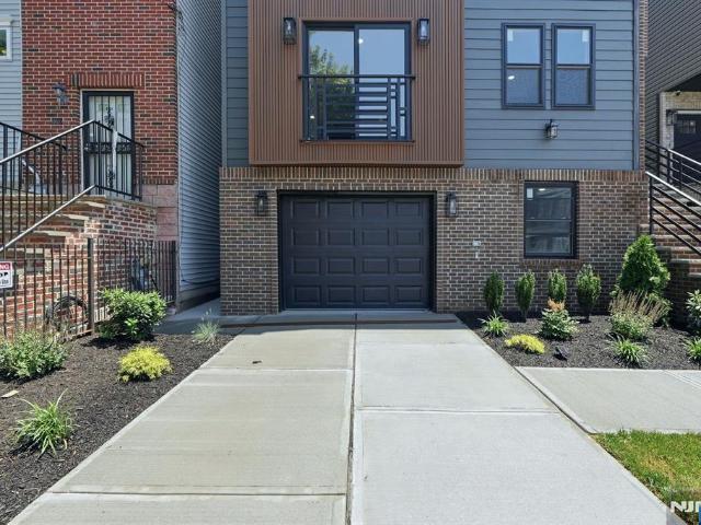 House for sale in Newark, New Jersey