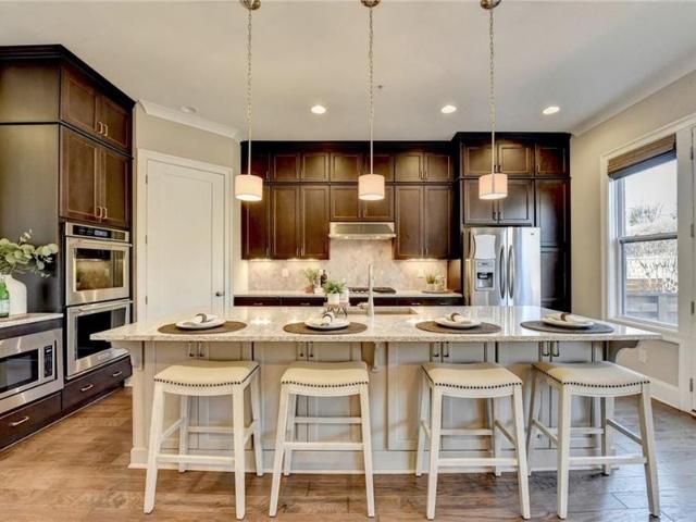 Townhouse for sale in Alpharetta