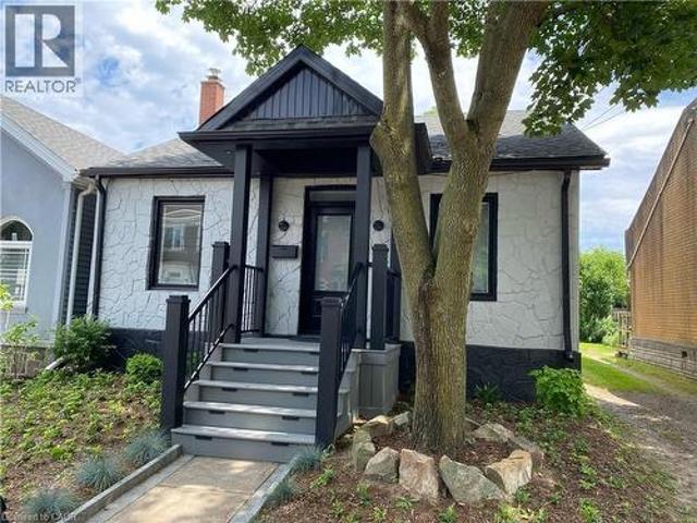 House for rent in Ancaster, Ontario