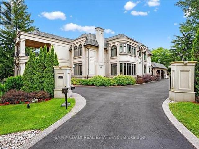 House for sale in Mississauga, Ontario