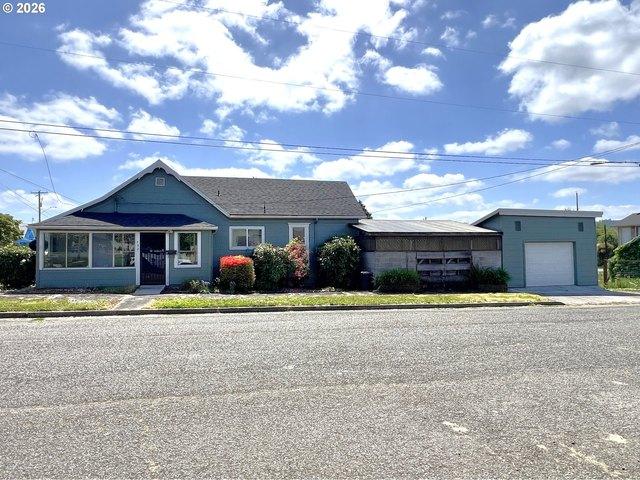 House for sale in Oregonia