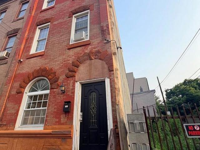 House for sale in Philadelphia, Pennsylvania