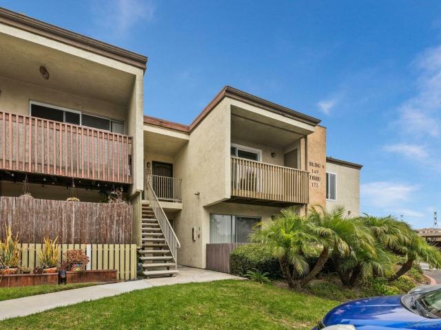 Apartment for sale in Oceanside