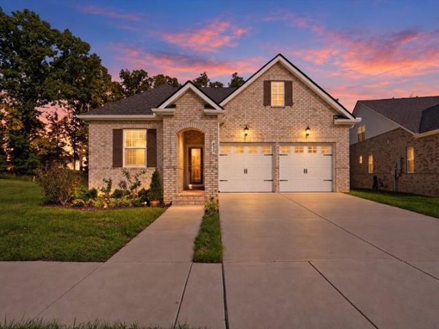 House for sale in Hendersonville, Middle Tennessee