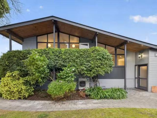 House for sale in Bryndwr, Canterbury