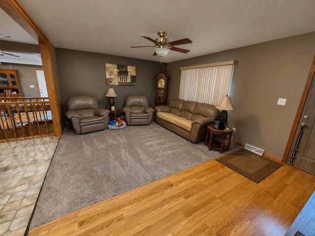 House for sale in Oglesby, Illinois