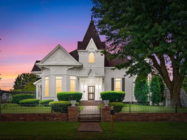House for sale in Russellville, Kentucky