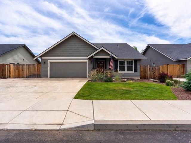 House for sale in Oregonia