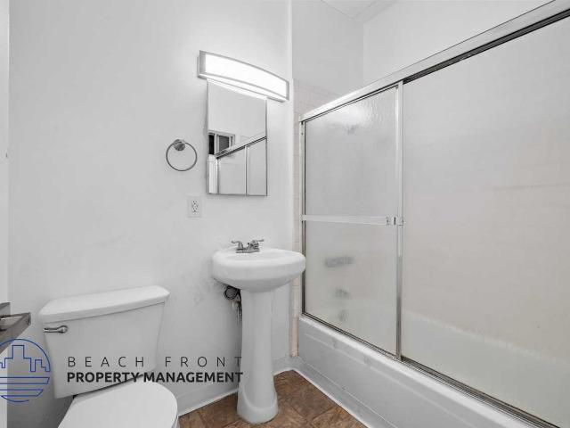 Apartment for rent in Canoga Park, California