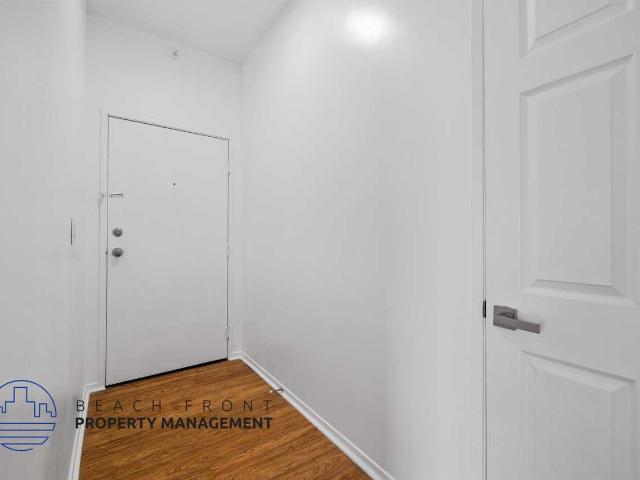 Apartment for rent in Canoga Park, California