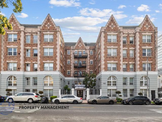 Apartment for rent in Canoga Park, California