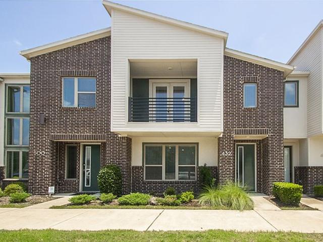 Townhouse for sale in Plano, Texas