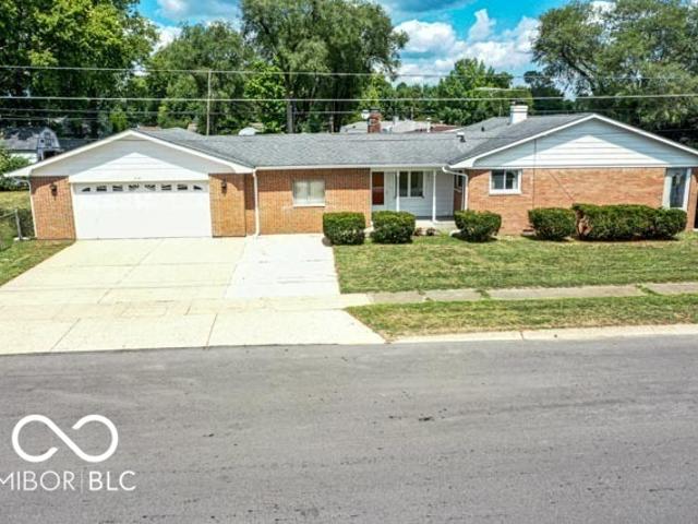 House for sale in Edinburgh, Indiana