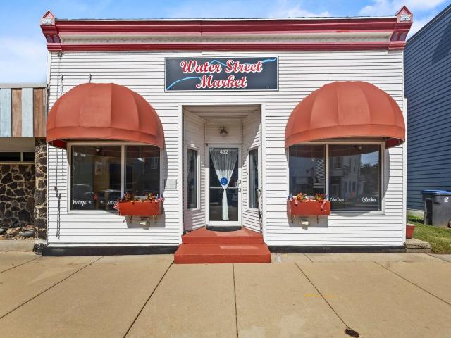 Commercial for sale in Princeton, Wisconsin