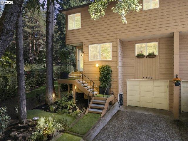Condo for sale in Lake Oswego, Clackamas County