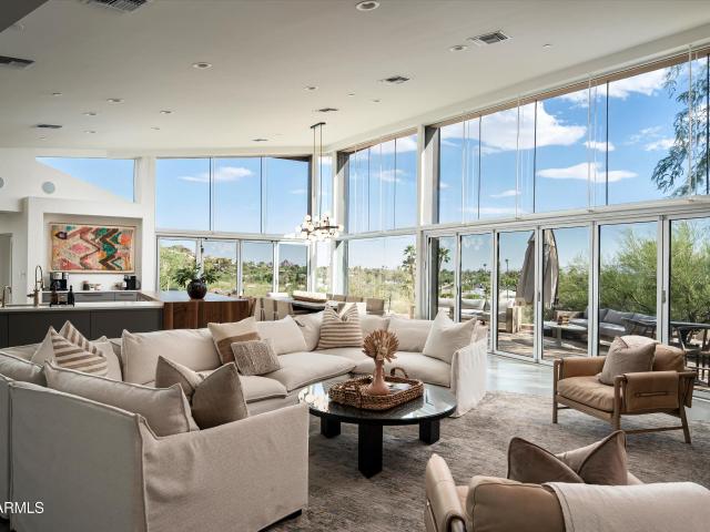 House for sale in Paradise Valley, Arizona