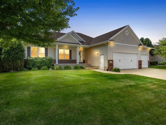 House for sale in Linn, Iowa