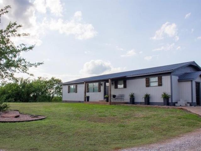 House for sale in Asher, Oklahoma