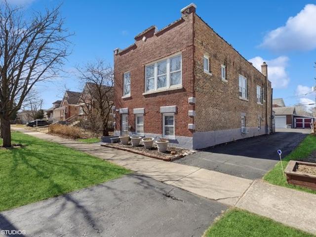 House for sale in Lyons, Illinois
